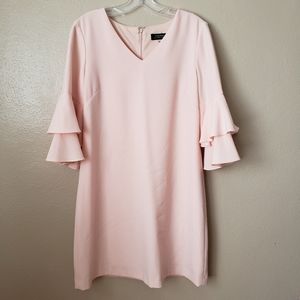 Tahari Ruffle Sleeve Light Pink Crepe Shift Dress Size 8